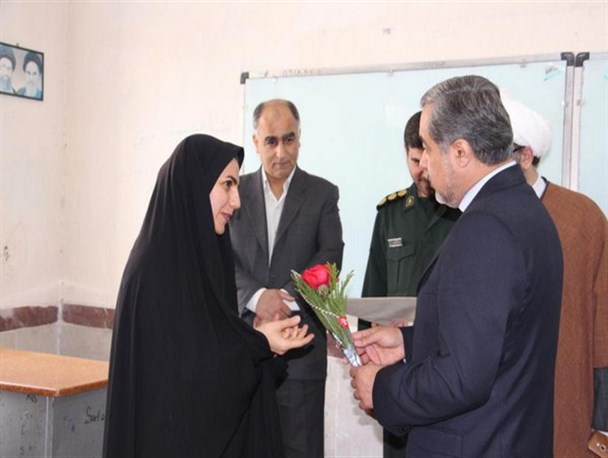 تجلیل از معلمین رودباری + تصاویر