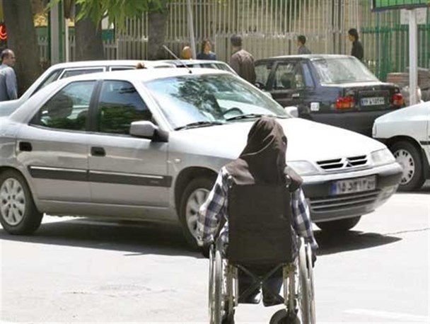 وجود 29 هزار معلول در استان هرمزگان/ اماکن شهری برای رفاه حال معلولان هرمزگانی مناسب سازی نشده است