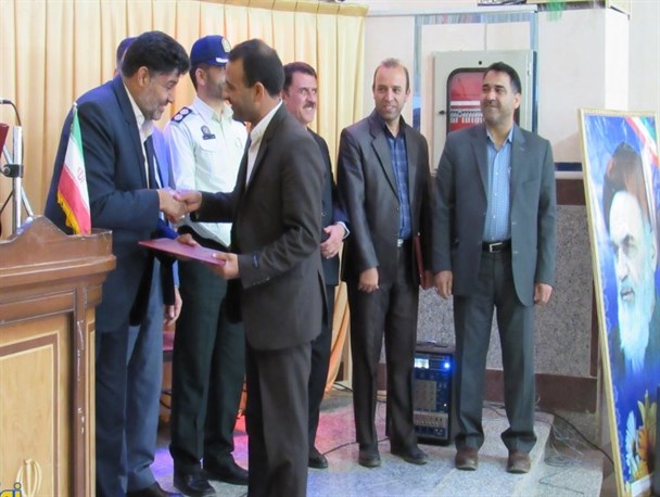 اشتغال و توسعه فریدونشهر با کشت «گیاهان دارویی»/ حضور حداکثری در انتخابات مسئله اول کشور است