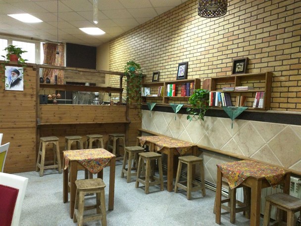 کافه‌ای با طعم بهشت/ برای تازه شدن دیر نیست