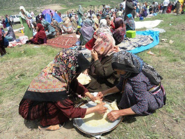 برگزاری جشنواره فرهنگ و اقتصاد در روستای زاو بالا + تصاویر