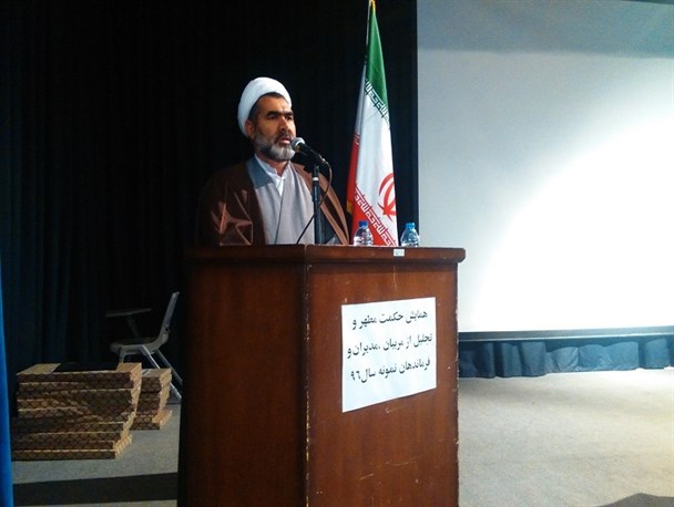 عامل تحول جامعه تفکر انقلابی و مدیریت جهادی است