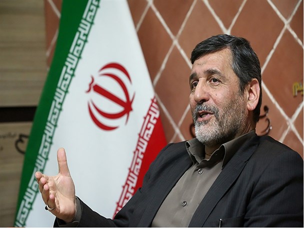 گردن کجی در مقابل ابرقدرت‌ها، سایه جنگ را بر سر ملت به وجود می‌آورد