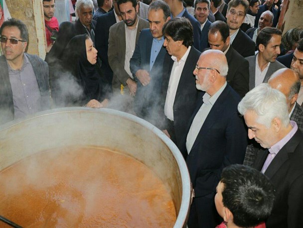 جشنواره ملی آیین پخت سمنو در آشتیان+تصاویر