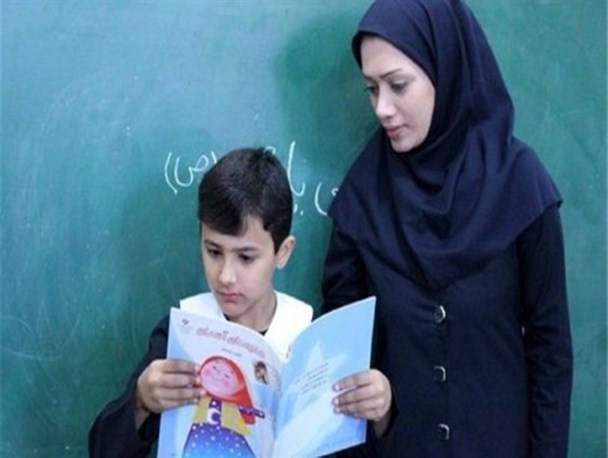 معلمان معماران امروز و فردای کشور هستند/ اوج فداکاری فرهنگیان غیرقابل بیان است