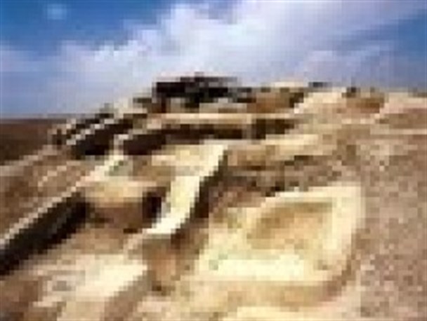 شرق؛سرزمین طلوع خورشید تابان/یادداشت