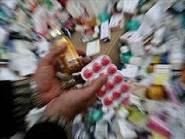 کشف داروهای تقلبی از یک عطاری در تربت حیدریه