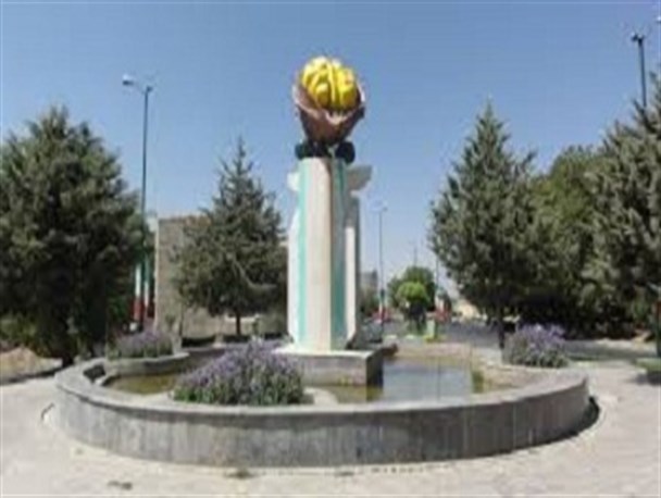 تفاوت تأمل برانگیز عنوان میادین در تویسرکان نسبت به شکل ظاهری