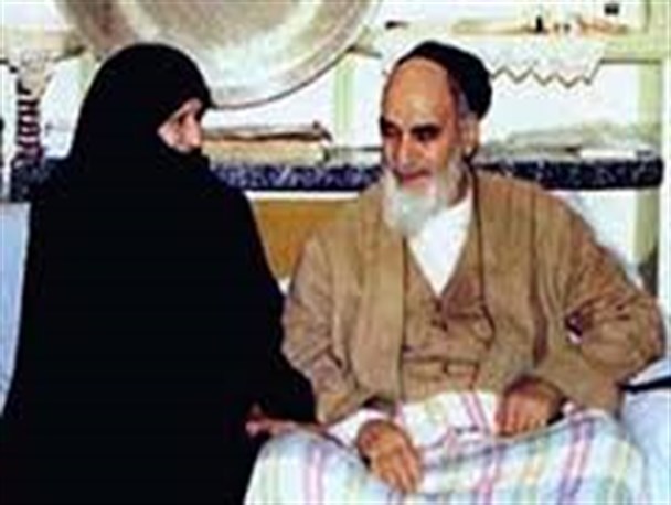 کسی نبود دکمه امام را بدوزد!