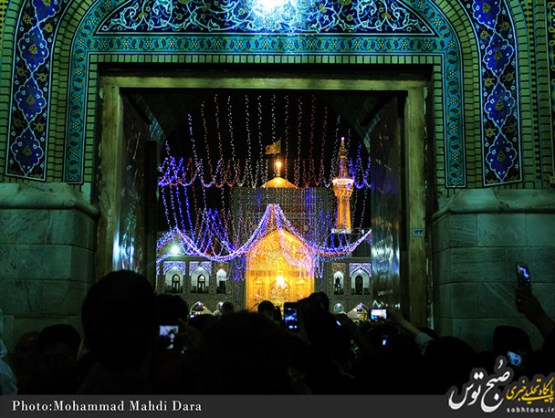 جشن میلاد امام زمان (عج) در حرم امام رضا(ع)/تصاویر