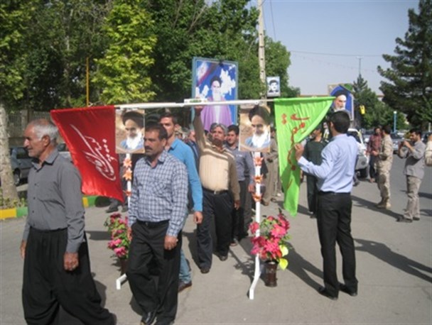 کاروان زائرین اسلام آبادغرب به مرقد امام راحل اعزام شد+تصاویر
