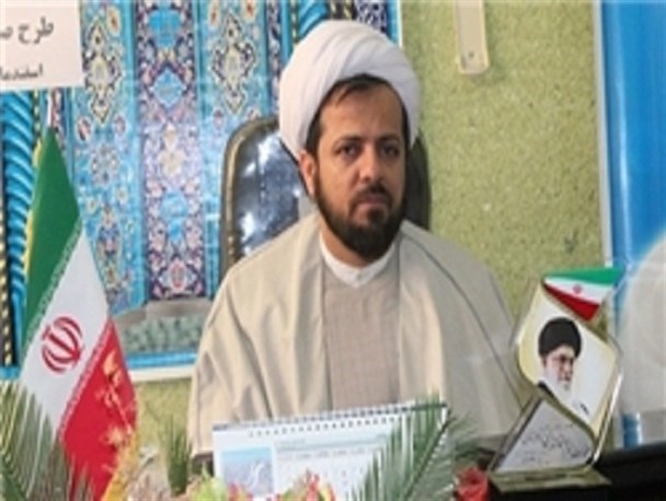 ملاک همه افراد پیروی از گفتمان و خط امام(ره) است