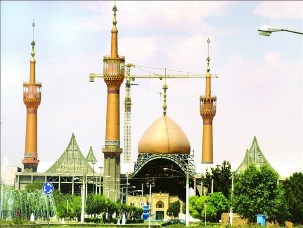 اعزام ۱۸۵ زائر از  بویین میاندشت به مرقد امام خمینی (ره)