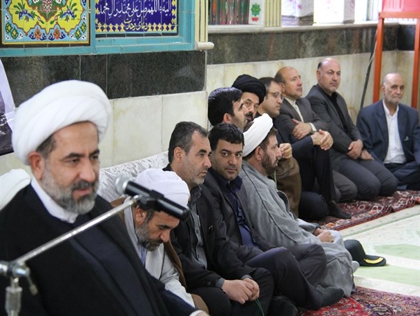 وظیفه ما تبیین راه و آرمانهای امام راحل برای نسل جوان است