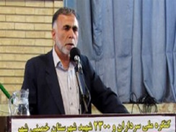 طبق آمار سال ۱۳۶۵ در خمینی شهر از هر ۹۳ نفر یک شهید تقدیم نظام شده است