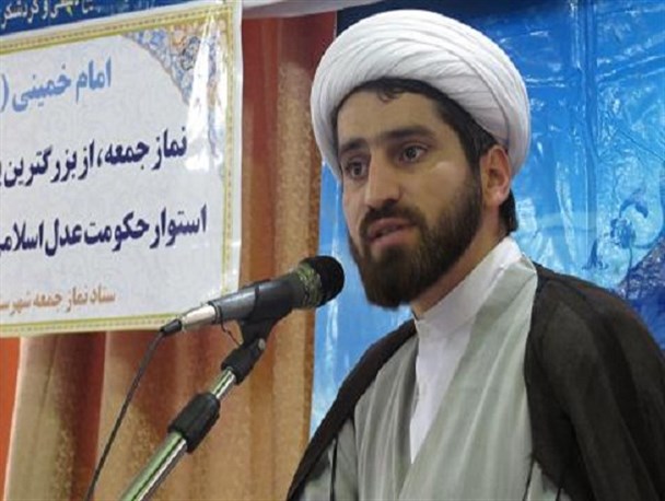صدور اسلام به دنیا در پرتو مبانی امام خمینی(ره) امکان‌پذیر است