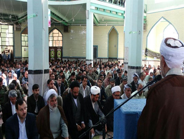 امام خمینی(ره) به امت ایران اسلامی عزت، استقلال و آزادی دادند/ نام امام با نام انقلاب ایران اسلامی و مردم عجین شده است