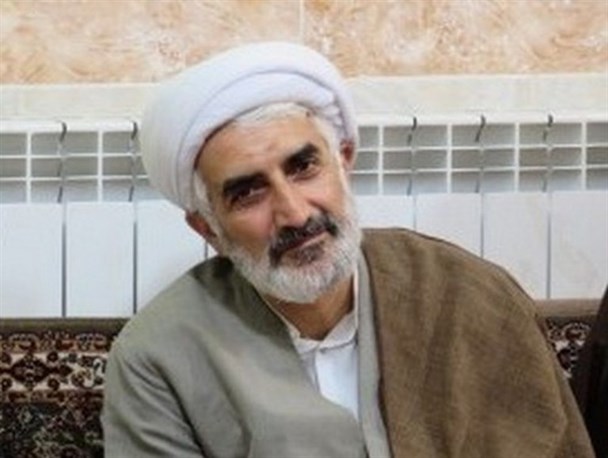روحانیون سدی محکم در مقابل نفوذ فرهنگ دشمنان هستند