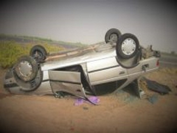 واژگونی پژو ۵ مصدوم به همراه داشت