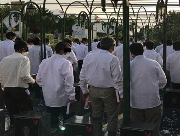 بازگشت به زندگی، فرصتی بی‌نظیر برای عفو خوردگان/ عفوخوردگان با شرافت خود پای میثاق نامه با شهدا را امضا کردند