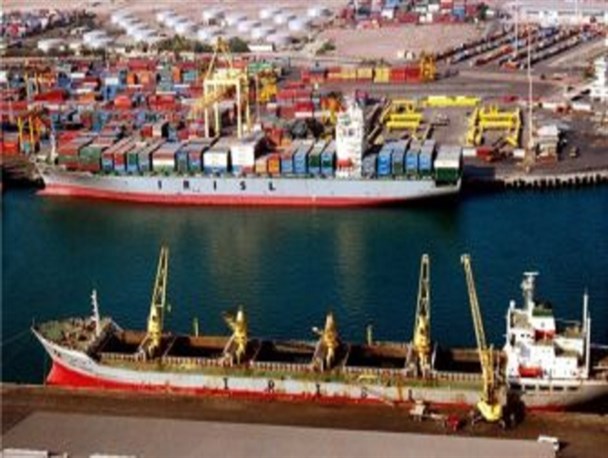 افزایش ۵۰۰ درصدی صادرات کالاهای غیرنفتی در بنادر و دریانوردی بندرلنگه