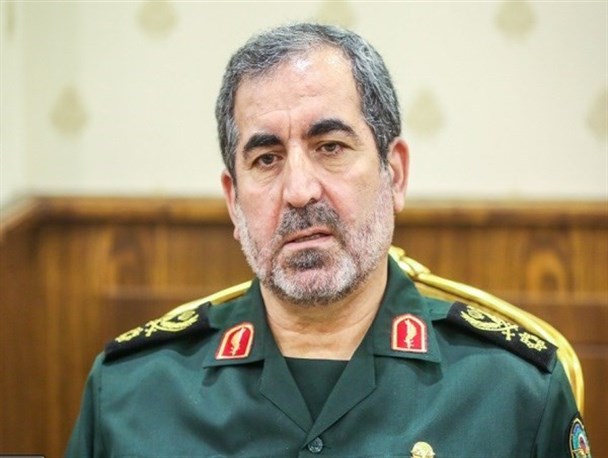 پیدایش «نسل جدیدی» از انقلابیون مبارز تحت تاثیر اندیشه امام راحل/ گفتمان «امام خمینی» خط بطلانی بر دو قطبی غرب و شرق کشید