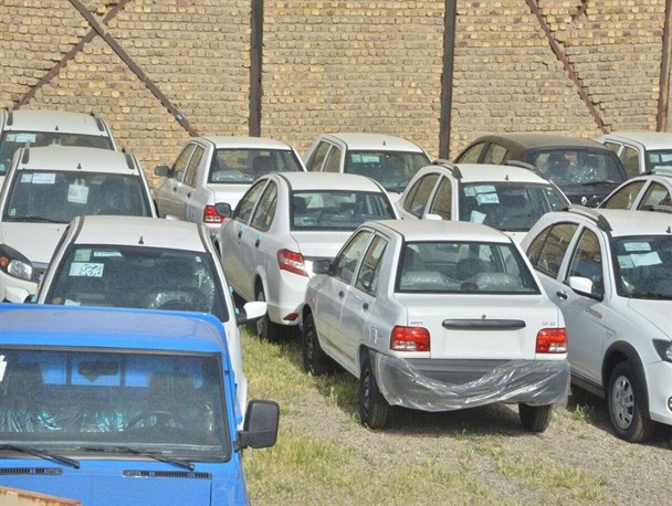 40 گزارش احتکار خودرو در مشهد/ سوء استفاده یک نمایندگی از ثبت‌نام در قرعه‌کشی خودرو