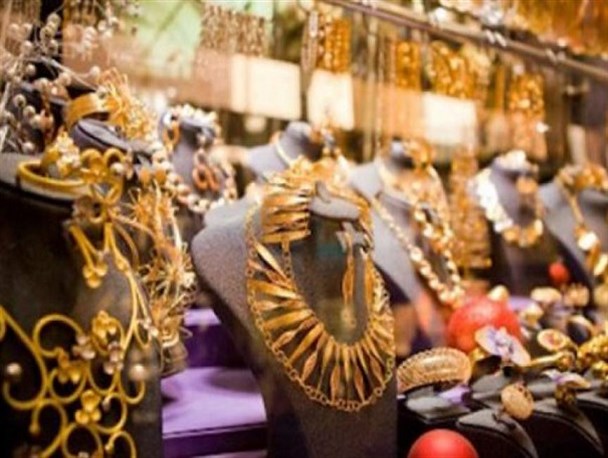 تلاش طلا و دلار برای کسب جایگاه از دست رفته/ بازار طلا و سکه راکد است