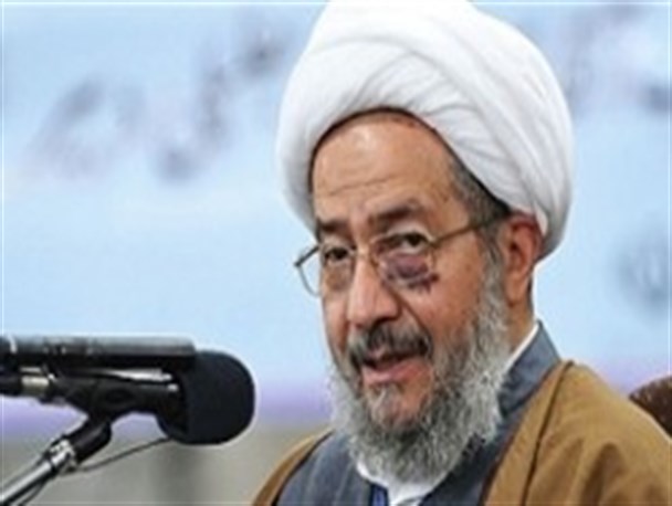 کمرنگ شدن فهم و تفسیر قرآن دغدغه مراجع و رهبری است