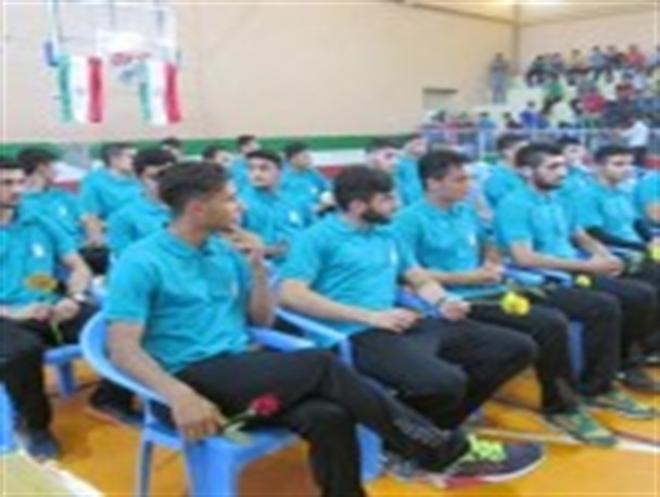 تیم ملی فوتبال جوانان وارد تاکستان شد