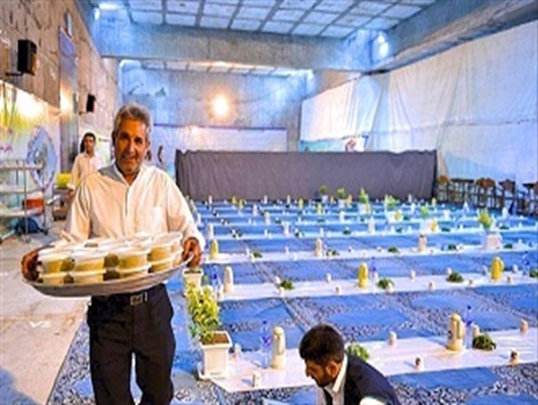 صحن جدید حرم حضرت عبدالعظیم حسنی (ع) پذیرای روزه داران + تصاویر