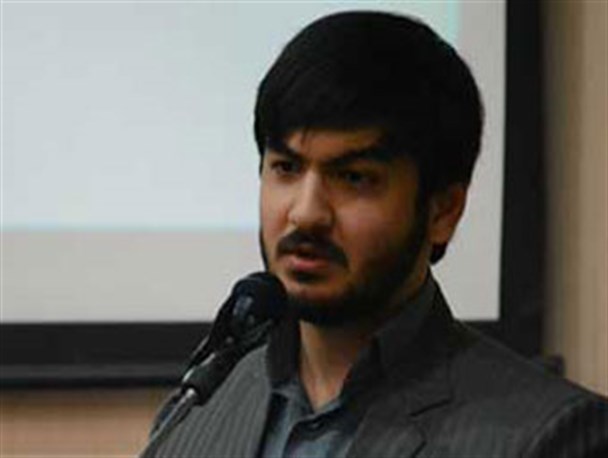 گره زدن همه امور کشور به مذاکرات خیانت به مردم است / توافق خوب با حفظ عزت و منافع ملت ایران بدست می آید