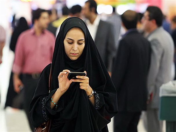 استفاده ناصحیح از شبکه های اجتماعی تهدیدی برای عفاف و حجاب دختران