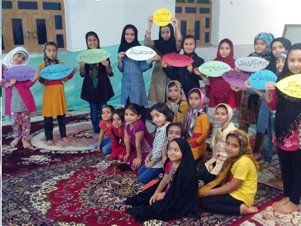 کلاس های فرهنگی ویژه «کودکان رمضان» در مرقد سید رضا گناوه+عکس