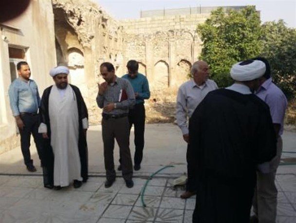 سرکشی مسئولین و خیران کازرون از خانواده‌ نیازمندان+ عکس