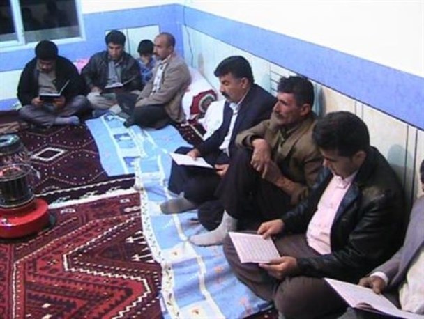 برپایی مراسم جزء خوانی قرآن کریم در 500 محفل خانگی در اردل