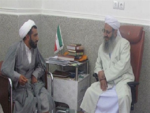 حجت الاسلام بامری: از عملکرد فرماندهان اهل سنت راضی هستیم/مولوی عبد الحمید: ما بسیج را از خود می دانیم و به همین جهت طلاب را توصیه به عضویت در بسیج می نماییم