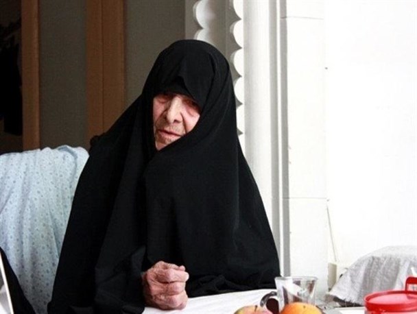 موسس اولین حوزه علمیه خواهران که بود؟