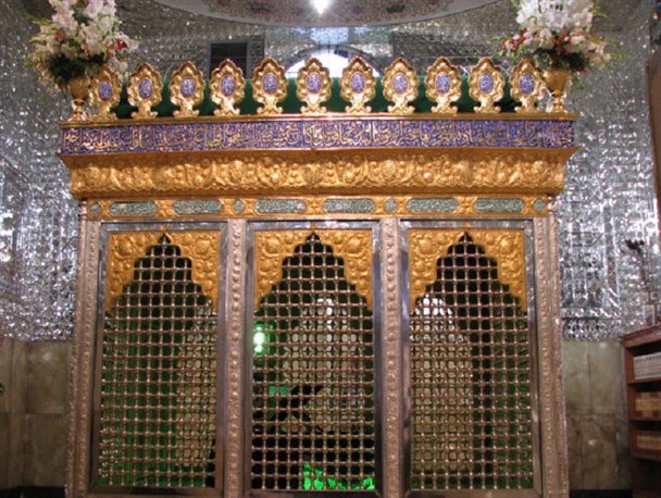 بقاع متبرکه را به قطب فرهنگی تبدیل نماییم
