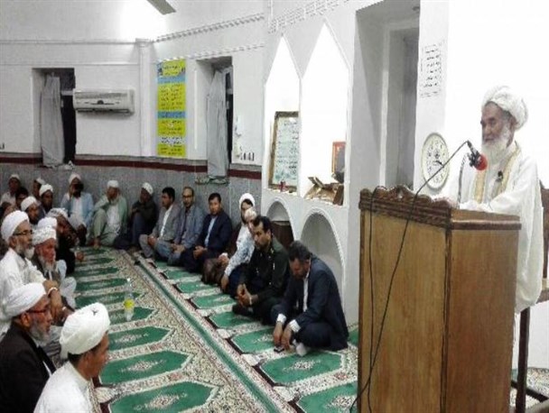 عبادت زیر سایه نظام جمهوری اسلامی یکی از نعمتهای الهی به مردم ایران است