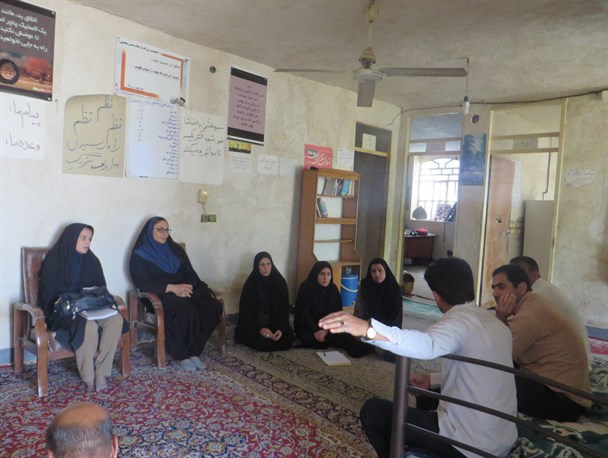 بازدید مسئولین از کمپ ترک اعتیاد فراشبند