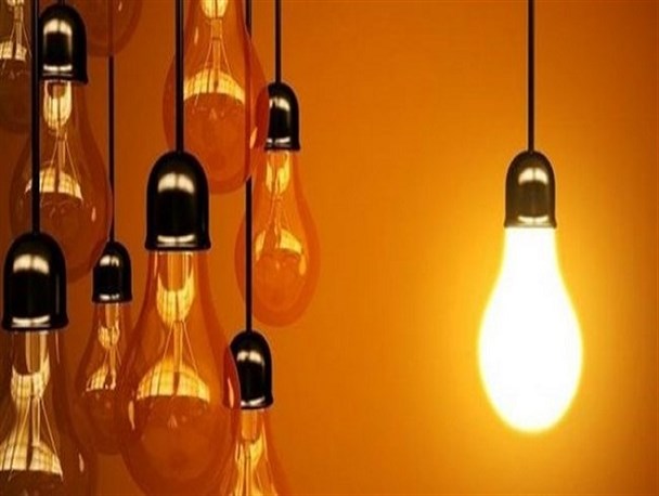 تغییر ساعات اداری لرستان مصرف برق را ۱۰ درصد کاهش داد/ لزوم کاهش ۵۰ درصدی برق در صنایع