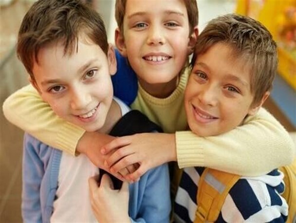 بلوغ در دختران از چه زمانی آغاز می‌شود؟