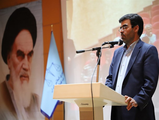 اخذ رضایت از اولیای دم ۱۷ پرونده قتل در یزد/ شوراهای حل اختلاف یزد سبب آزادی ۶۰۰ زندانی شدند