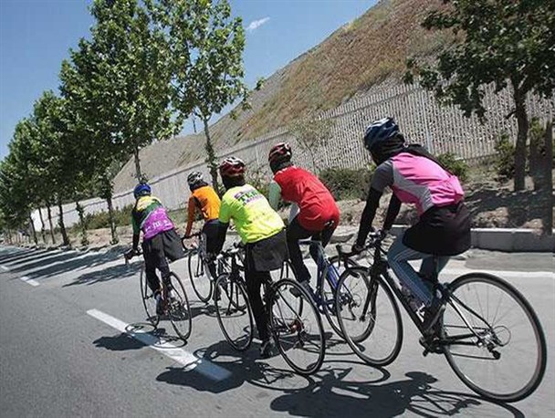 دوچرخه سواری بانوان قهرمانی کشور| یزدانی نفر نخست استقامت جاده شد