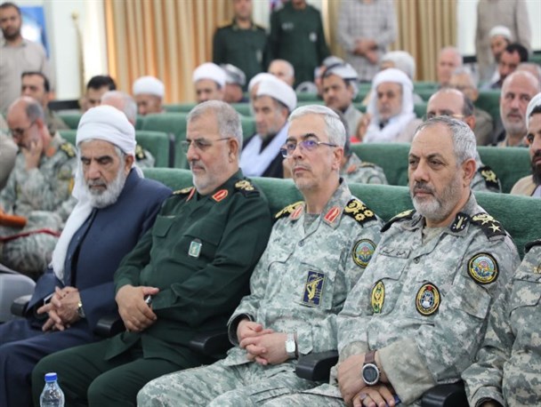همایش پرچمداران دین و اندیشه با حضور رئیس ستاد کل نیروهای مسلح در سنندج
