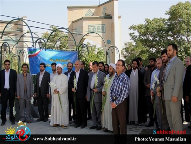 تصاویر/ تجدید میثاق اصحاب رسانه همدان با شهدای انقلاب اسلامی