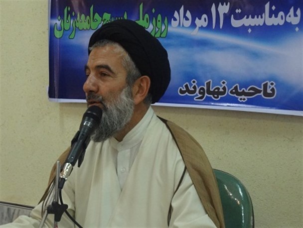 شهیده منیر سیف با تعهد انسانی و رسالت دینی از هیچ تهدیدی هراس نداشت