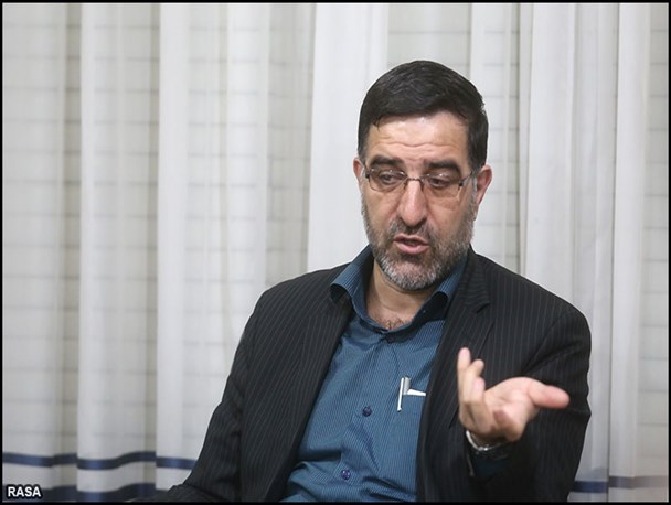 عدم جمع‌آوری خطوط راه‌آهن از داخل شهر قم سیاسی است