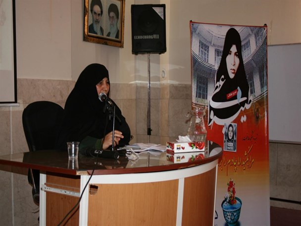 بسیج جامعه زنان طلایه دار حرکت های فکری و فرهنگی است